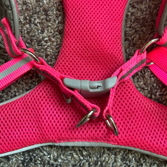 5/$25 Top Paw Hot Pink and Silver Size Large Dog Harness Good condition - Picture 5 of 5